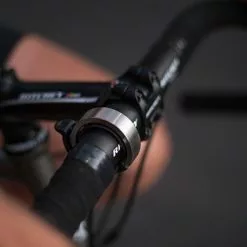 Sonnette Pour Vélo Oi Classic Silver Small Knog -Pièces pour vélos Nouveaux Produits sonnette pour velo oi classic silver small knog full 4